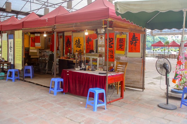 Di tích, đền chùa Hà Nội sẵn sàng mở cửa trở lại đón khách du xuân muộn ảnh 8