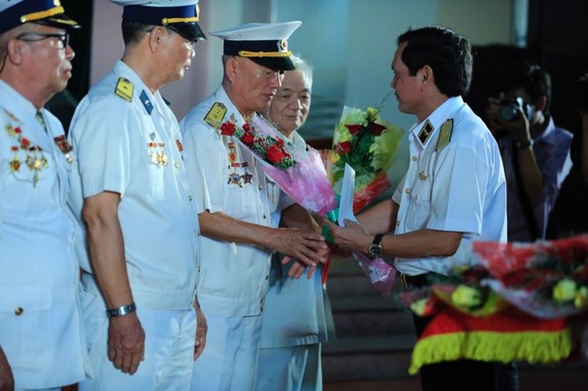 Tổ quốc mãi gọi tên ảnh 9