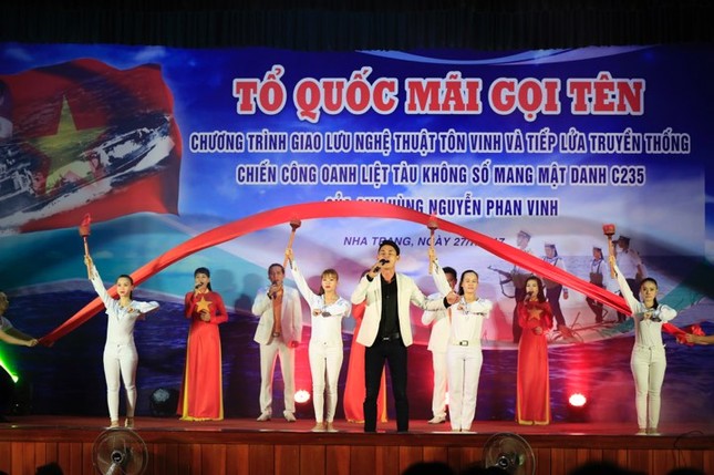 Tổ quốc mãi gọi tên ảnh 3