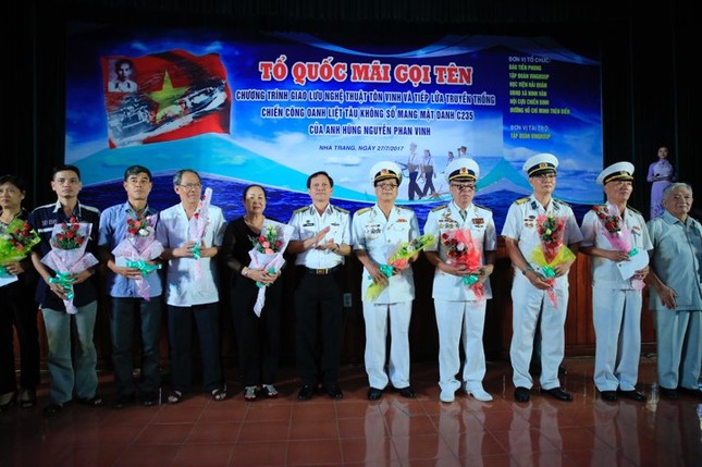 Tổ quốc mãi gọi tên ảnh 10