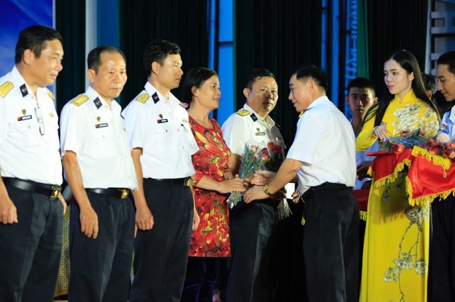 Tổ quốc mãi gọi tên ảnh 24