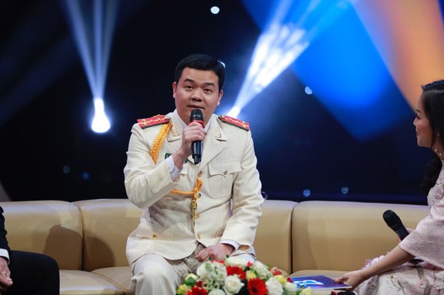 Thủ tướng trao giải thưởng Gương mặt trẻ Việt Nam tiêu biểu năm 2017 ảnh 18