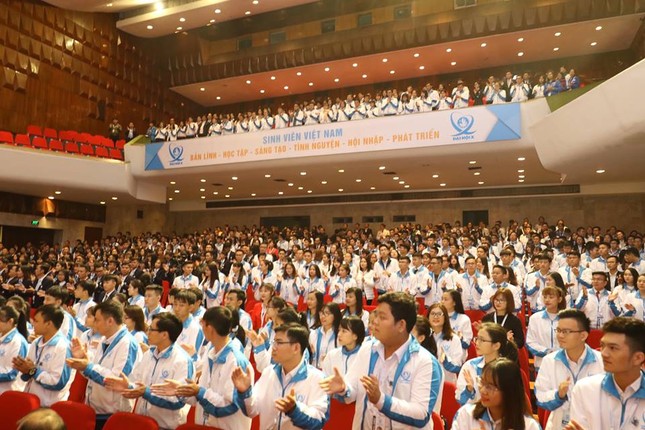 Phó Thủ tướng Vũ Đức Đam đối thoại với đại biểu Hội Sinh viên ảnh 15
