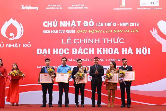 Mỗi giọt máu cho đi – một cuộc đời ở lại ảnh 71