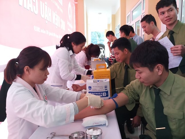 Mỗi giọt máu cho đi – một cuộc đời ở lại ảnh 34