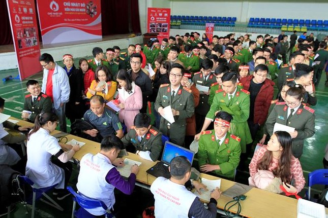 Mỗi giọt máu cho đi – một cuộc đời ở lại ảnh 9