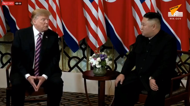 Bữa tối kết thúc, Tổng thống Trump và Chủ tịch Kim rời khách sạn Metropole ảnh 24