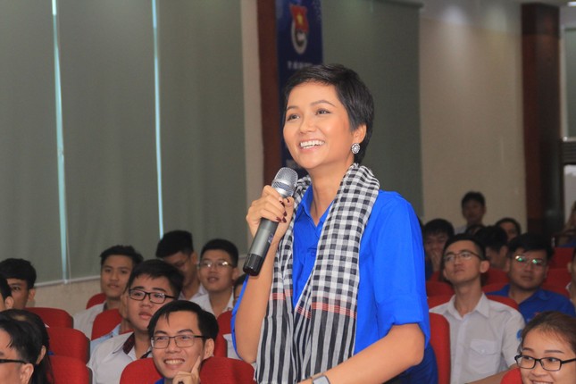 Bí thư thứ nhất TƯ Đoàn Lê Quốc Phong đối thoại với đoàn viên, thanh niên ảnh 10