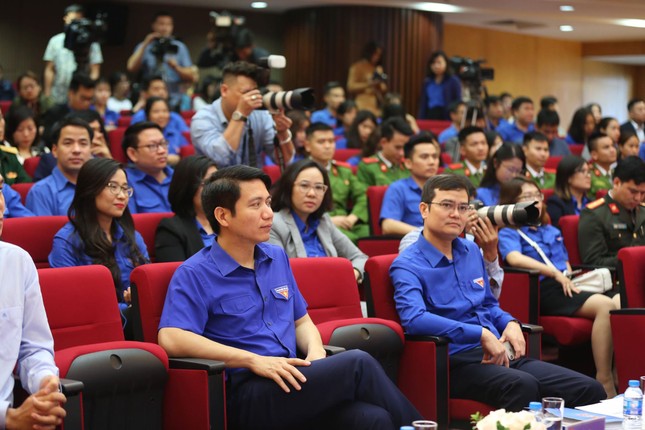 Bí thư thứ nhất TƯ Đoàn Lê Quốc Phong đối thoại với đoàn viên, thanh niên ảnh 12