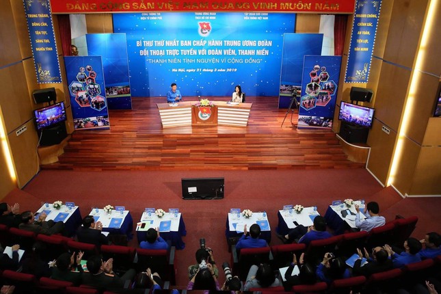 Bí thư thứ nhất TƯ Đoàn Lê Quốc Phong đối thoại với đoàn viên, thanh niên ảnh 9