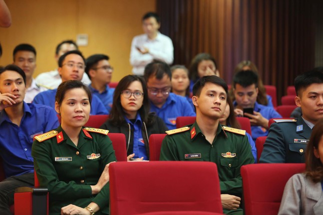 Bí thư thứ nhất TƯ Đoàn Lê Quốc Phong đối thoại với đoàn viên, thanh niên ảnh 14