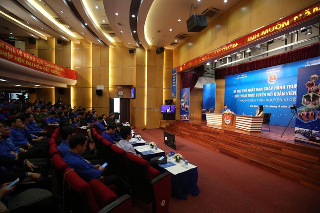 Bí thư thứ nhất TƯ Đoàn Lê Quốc Phong đối thoại với đoàn viên, thanh niên ảnh 15
