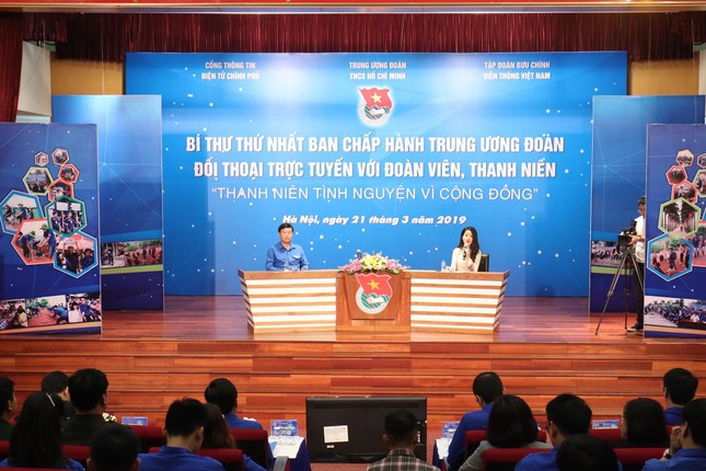 Bí thư thứ nhất TƯ Đoàn Lê Quốc Phong đối thoại với đoàn viên, thanh niên ảnh 8