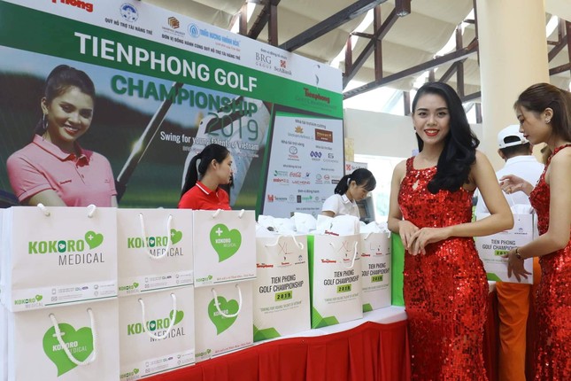 Ai là nhà vô địch Tiền Phong Golf Championship mùa thứ ba? ảnh 11