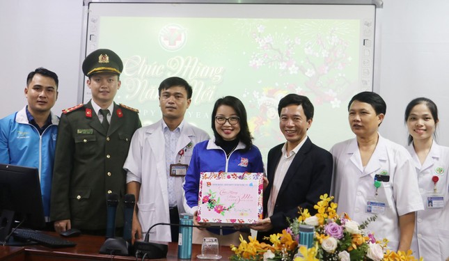 Cả nước đón Giao thừa Canh Tý 2020 ảnh 47