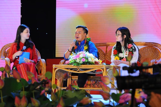 Tuyên dương 401 đại biểu thanh niên tiên tiến làm theo lời Bác ảnh 20