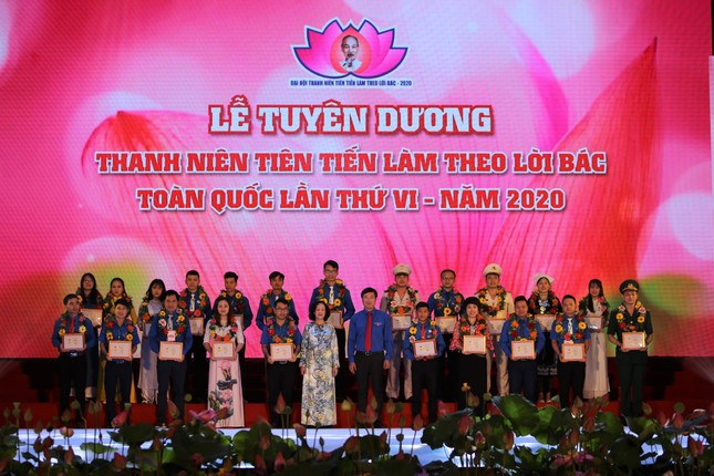 Tuyên dương 401 đại biểu thanh niên tiên tiến làm theo lời Bác ảnh 25
