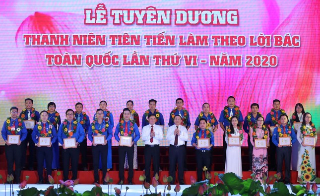 Tuyên dương 401 đại biểu thanh niên tiên tiến làm theo lời Bác ảnh 26