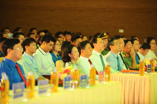 Tuyên dương 401 đại biểu thanh niên tiên tiến làm theo lời Bác ảnh 11