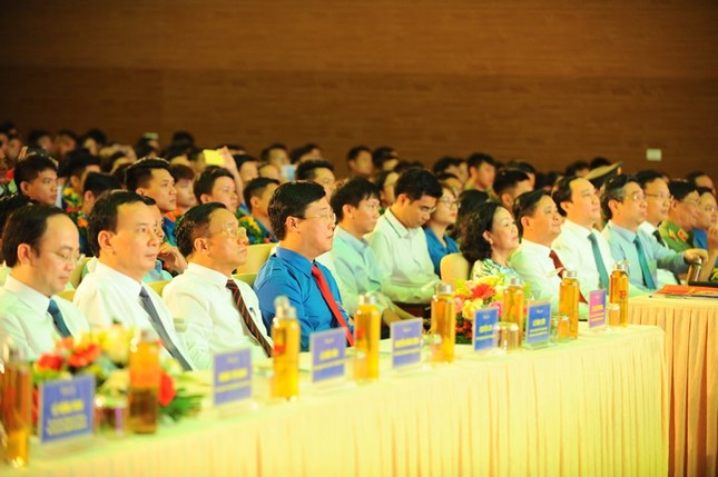 Tuyên dương 401 đại biểu thanh niên tiên tiến làm theo lời Bác ảnh 12