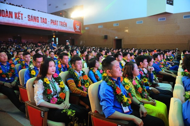Tuyên dương 401 đại biểu thanh niên tiên tiến làm theo lời Bác ảnh 18