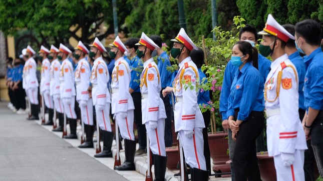 Lễ an táng nguyên Tổng Bí thư Lê Khả Phiêu ảnh 16