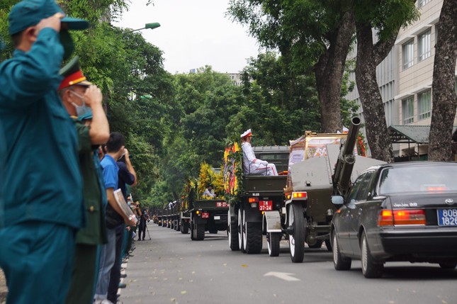 Lễ an táng nguyên Tổng Bí thư Lê Khả Phiêu ảnh 8