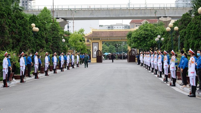Lễ an táng nguyên Tổng Bí thư Lê Khả Phiêu ảnh 18