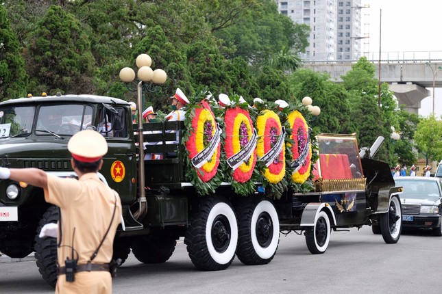 Lễ an táng nguyên Tổng Bí thư Lê Khả Phiêu ảnh 21