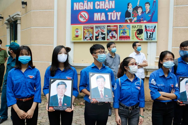 Lễ an táng nguyên Tổng Bí thư Lê Khả Phiêu ảnh 7