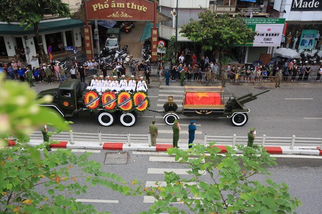 Lễ an táng nguyên Tổng Bí thư Lê Khả Phiêu ảnh 13