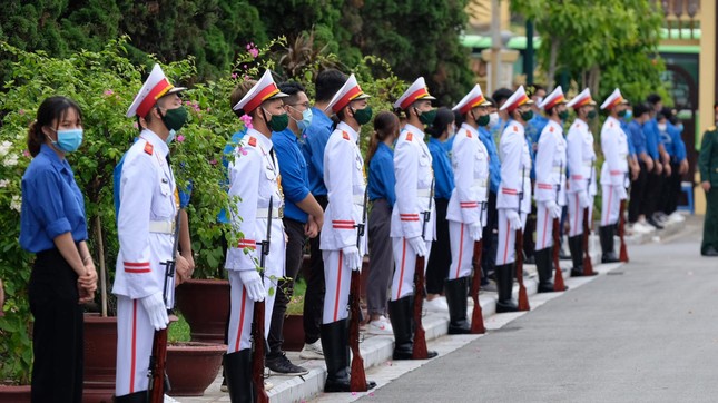 Lễ an táng nguyên Tổng Bí thư Lê Khả Phiêu ảnh 17