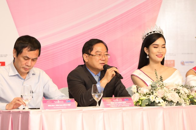 Top 3 Hoa hậu Việt Nam 2020 rạng rỡ gặp gỡ báo giới sau đêm đăng quang ảnh 23