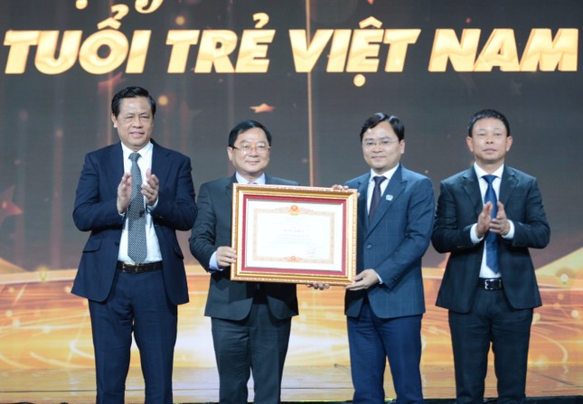Gương mặt trẻ Việt Nam tiêu biểu và khát vọng dựng xây đất nước hùng cường ảnh 23