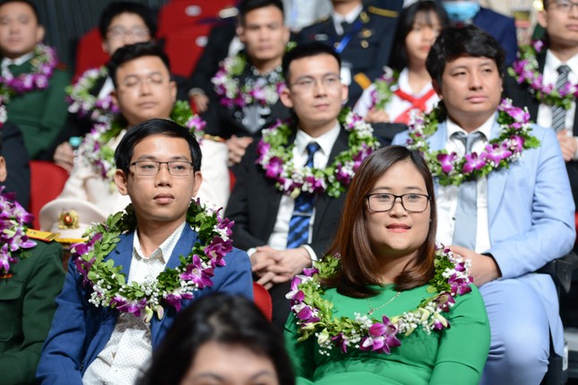 Gương mặt trẻ Việt Nam tiêu biểu và khát vọng dựng xây đất nước hùng cường ảnh 15