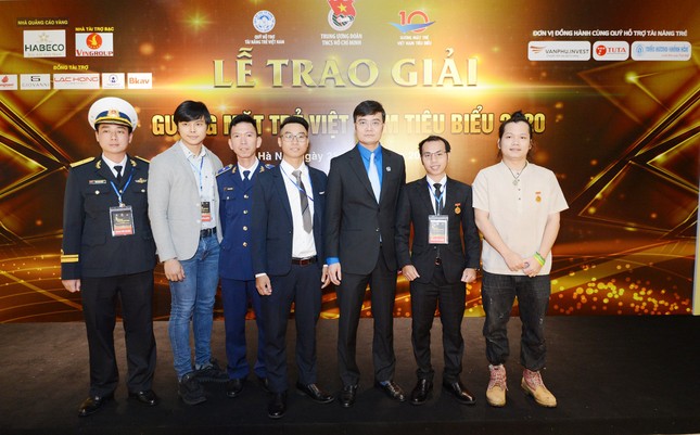 Gương mặt trẻ Việt Nam tiêu biểu và khát vọng dựng xây đất nước hùng cường ảnh 12