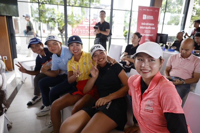 Trao cúp Vô địch Golf Quốc gia năm 2023 - Cúp VinFast ảnh 5
