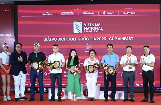 Trao cúp Vô địch Golf Quốc gia năm 2023 - Cúp VinFast ảnh 20