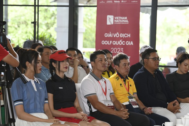 Trao cúp Vô địch Golf Quốc gia năm 2023 - Cúp VinFast ảnh 17