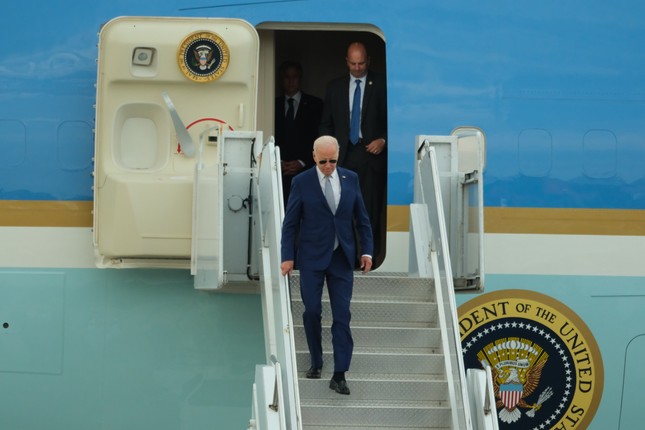 Tổng thống Mỹ Joe Biden chính thức chuyến thăm hỏi cung cấp Nhà nước cho tới VN hình họa 27