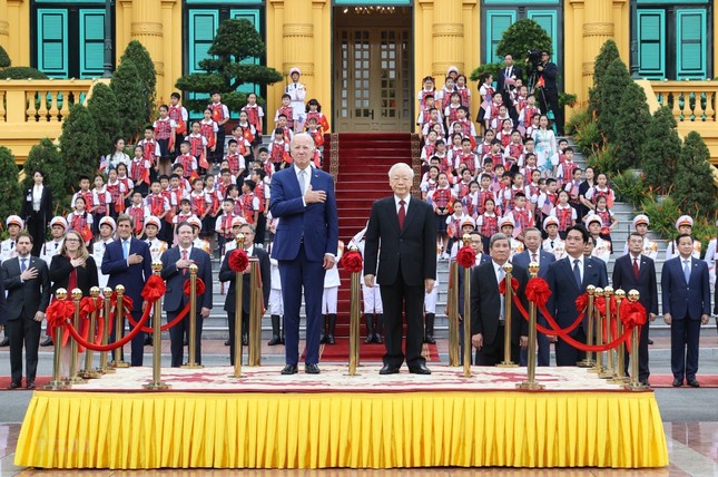 Tổng thống Mỹ Joe Biden chính thức chuyến thăm hỏi cung cấp Nhà nước cho tới VN hình họa 11