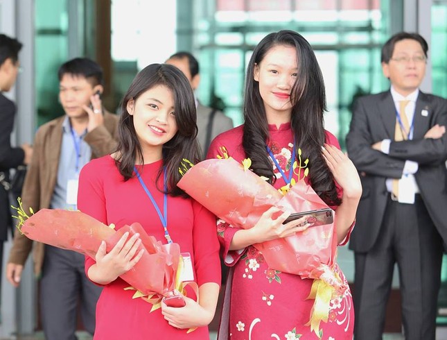 Nhà vua và Hoàng hậu Nhật Bản đã tới Hà Nội ảnh 9