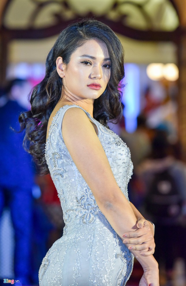 Nhã Phương đẹp lộng lẫy trên thảm đỏ Cánh Diều Vàng ảnh 6