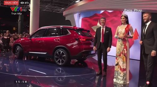Hoa hậu Tiểu Vy và David Beckham xuất hiện bên xe Vinfast ảnh 34