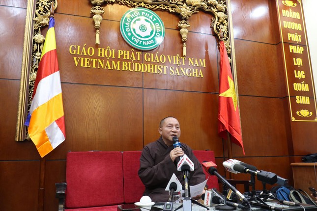 Đình chỉ mọi chức vụ của trụ trì chùa Ba Vàng, sám hối Đại Tăng ảnh 10