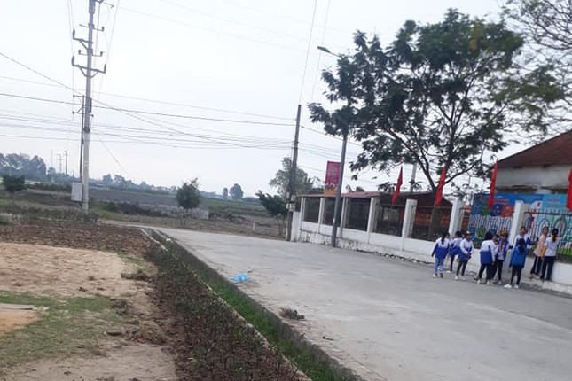 Lý do bất ngờ vụ nữ sinh lớp 9 bị nữ sinh lớp 6 gọi người đánh hội đồng ảnh 1