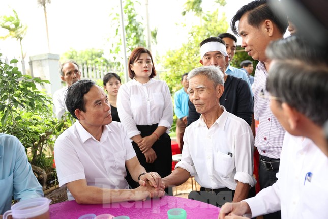 Đề xuất đổi diện ưu tiên thi tốt nghiệp THPT cho con liệt sĩ hy sinh tại Đắk Lắk ảnh 1