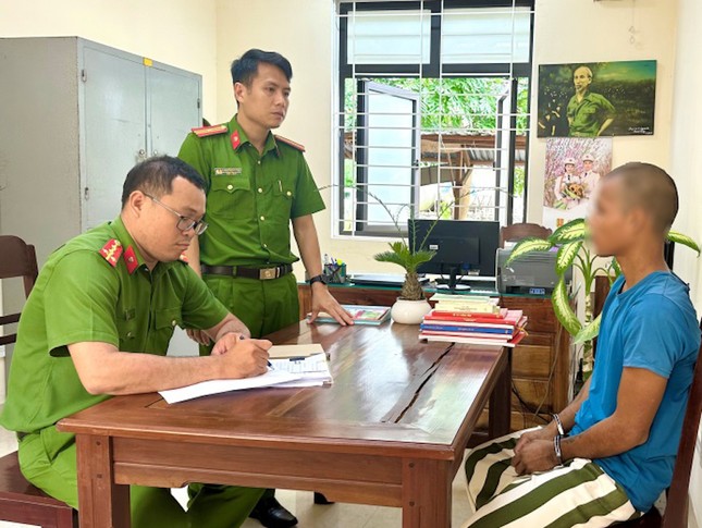 Chở bé gái 13 tuổi về sau bữa nhậu, đối tượng 'hiện hình yêu râu xanh' ảnh 1