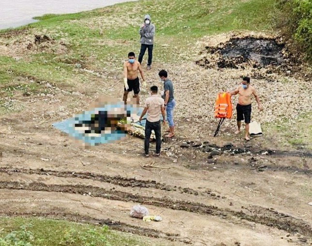 Phát hiện thi thể người đàn ông đang phân huỷ bên sông Ayun ảnh 1