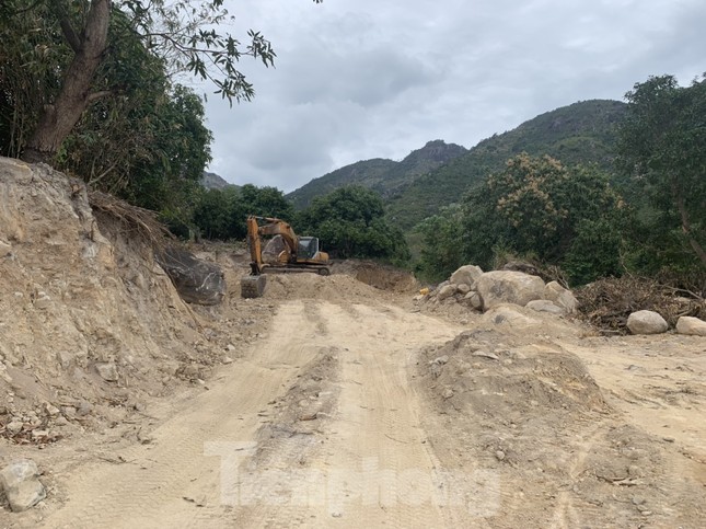 Khánh Hoà: Khai thác tài nguyên trái phép tràn lan, địa phương bỏ lơ? ảnh 2